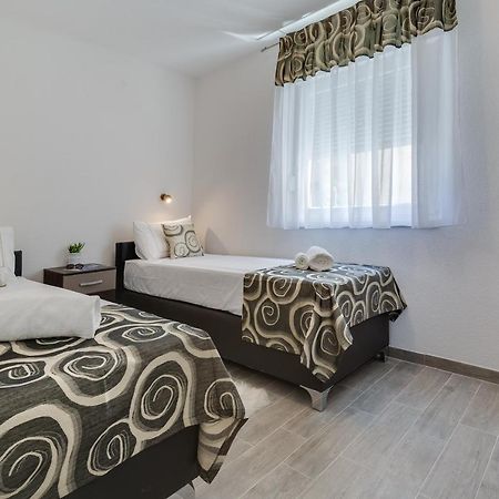 Apartmani Kastelina Вир Экстерьер фото