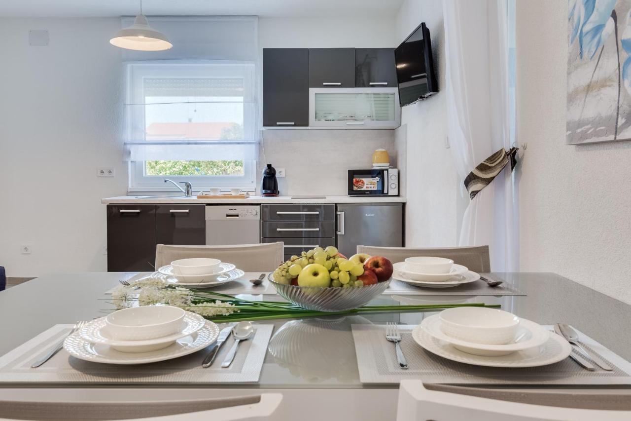 Apartmani Kastelina Вир Экстерьер фото