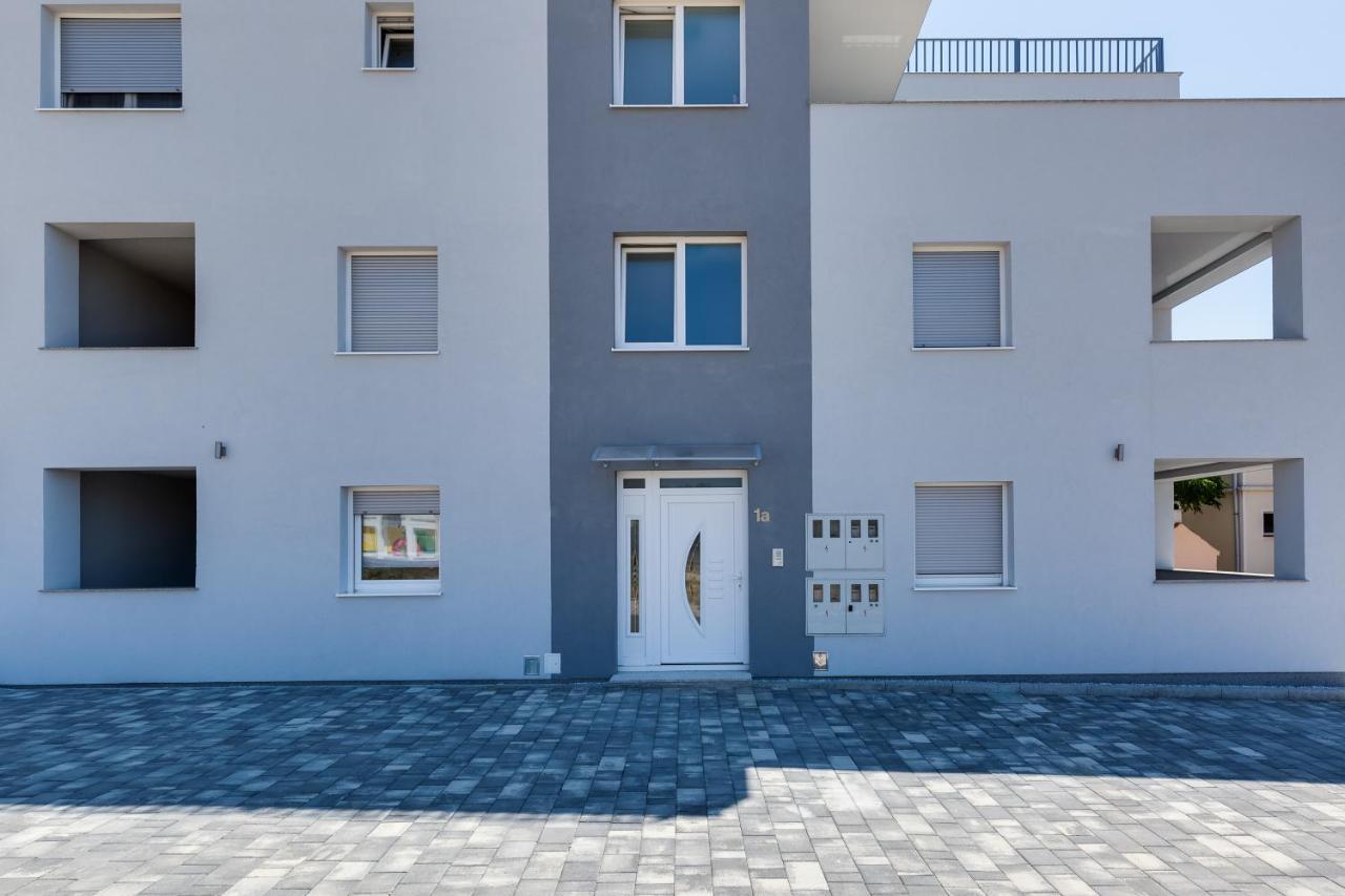 Apartmani Kastelina Вир Экстерьер фото