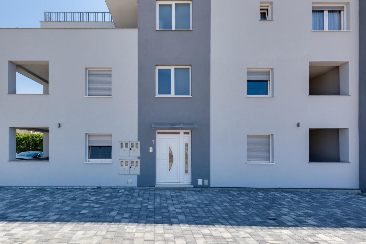 Apartmani Kastelina Вир Экстерьер фото